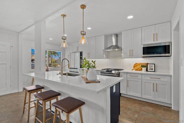 4182 Seri Street, San Diego CA: https://media.crmls.org/mediaz/77099941-0915-4451-80bf-129f5580fe1d.jpg
