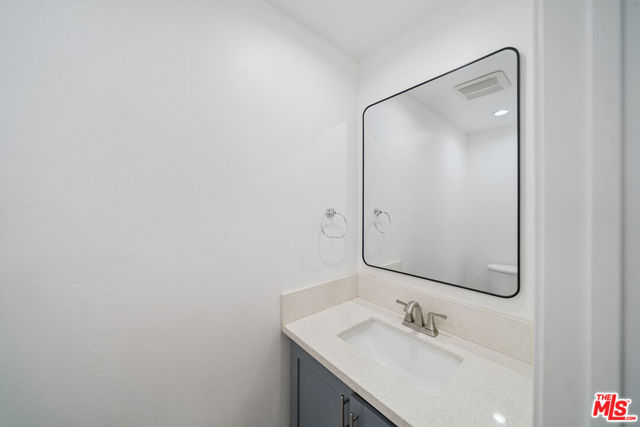 1121 Browning Boulevard, Los Angeles CA: https://media.crmls.org/mediaz/770b45a1-4c69-49cc-b075-04d1f8a33922.jpg