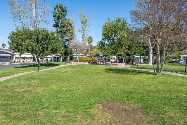 2700 Valley Parkway, Escondido CA: https://media.crmls.org/mediaz/770bd9bb-ce82-4881-8bd3-7ed6c96b9700.jpg
