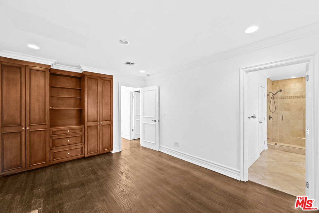 MLS #26854215 image #32
