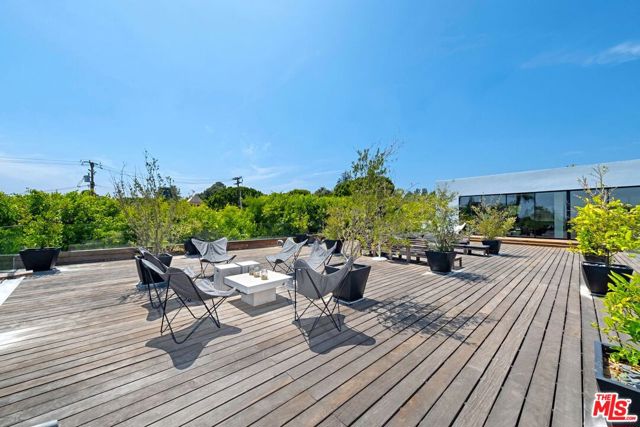 9570 Sunset Boulevard photo 24