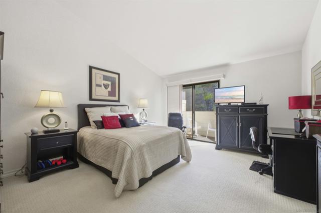 Image 13 of 31 For 4595 Chateau Drive