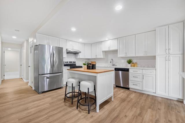 1119 Glengarry Drive, Walnut Creek CA: https://media.crmls.org/mediaz/770f9a97-75dc-4477-947b-1a5db92f5f55.jpg