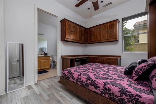 Image 25 of 61 For 49645 Redford Way