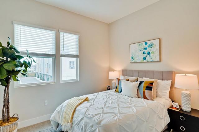 536 SoMi Court, Hayward CA: https://media.crmls.org/mediaz/77106a8e-b88f-4c16-a642-b2601a20ead1.jpg