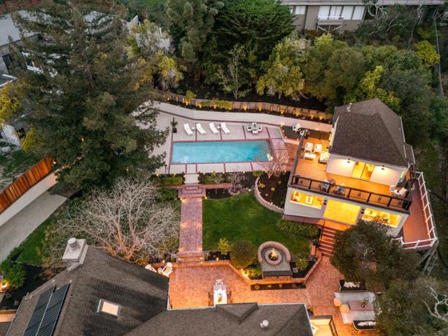 760 Chateau Drive, Hillsborough CA: https://media.crmls.org/mediaz/77115893-5c86-474e-9ac4-7b5d7f82662e.jpg