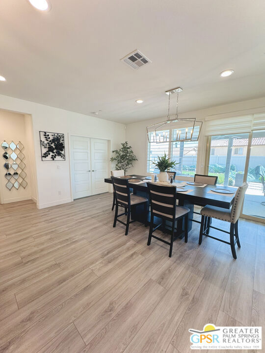 5688 California Circle, Banning CA: https://media.crmls.org/mediaz/77128725-d8ea-4fbb-b39b-1e182bace0c4.jpg