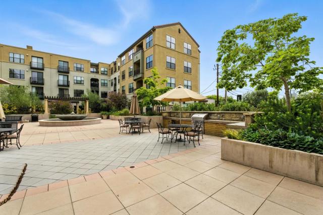 1001 Laurel Street, San Carlos CA: https://media.crmls.org/mediaz/7712abc7-17df-4eac-97e3-8b778a6fe587.jpg