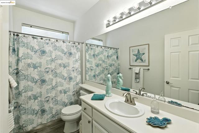 2201 Mark Twain Drive, Antioch CA: https://media.crmls.org/mediaz/7712de24-8e5a-4d67-9755-7175a3660a27.jpg