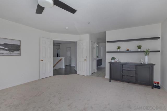1889 Autumn Ln, Vista CA: https://media.crmls.org/mediaz/77132e25-271b-43d6-9938-17e00b691cdd.jpg