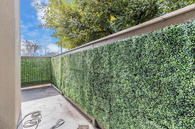 88 17th Avenue, San Mateo CA: https://media.crmls.org/mediaz/77139f64-1175-42db-bc93-1e7fef3d6a59.jpg