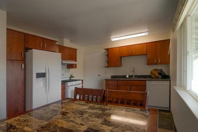 Image 5 of 23 For 524 Baron Drive
