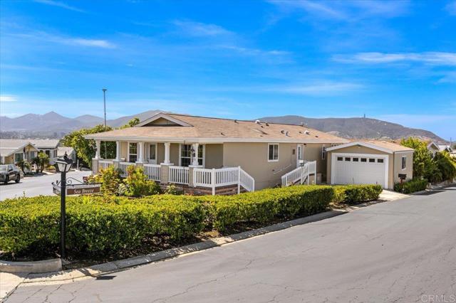 1930 W San Marcos Blvd, San Marcos CA: https://media.crmls.org/mediaz/7713ce0d-7e58-4a39-869a-b39376125382.jpg