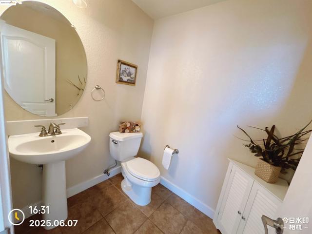 6136 Old Quarry Loop, Oakland CA: https://media.crmls.org/mediaz/77150d8c-7a33-45c0-804d-be1240bbe8b3.jpg