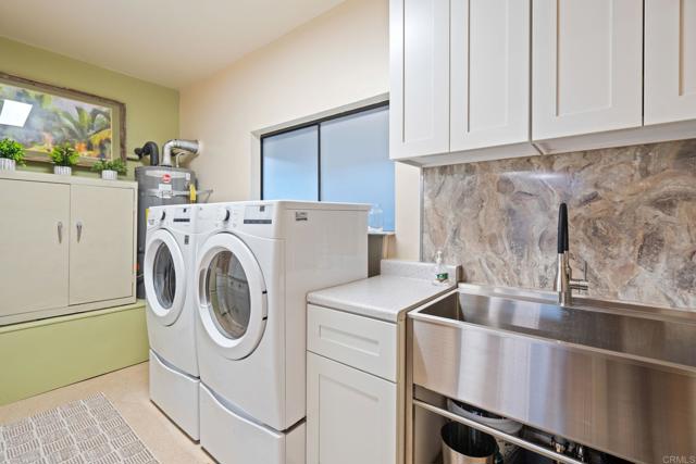 Detail Gallery Image 16 of 43 For 4222 Swift Ave, San Diego,  CA 92104 - 5 Beds | 4 Baths