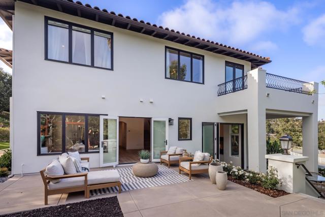 2815 Santa Fe Vista Ct, Encinitas CA: https://media.crmls.org/mediaz/771540f8-5ffa-4469-b492-8c0cd28db595.jpg