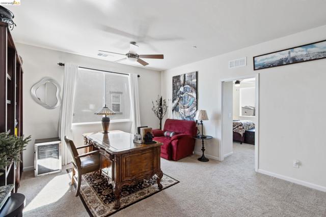 2469 Talaria Dr, Oakley CA: https://media.crmls.org/mediaz/771549eb-0374-4047-a06f-2e15da944af1.jpg