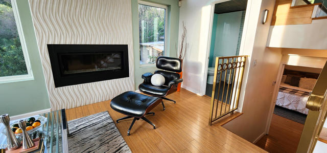 Detail Gallery Image 5 of 33 For 475 Rustic Dr, Los Angeles,  CA 90065 - 3 Beds | 3/1 Baths