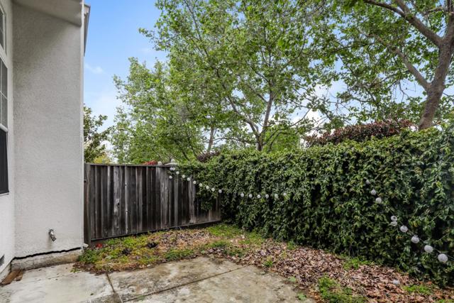 572 Blackwood Terrace, Sunnyvale CA: https://media.crmls.org/mediaz/7716b744-9fa9-4402-922d-5167fbef14b8.jpg