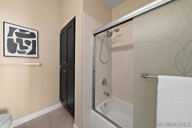 12362 Carmel Country Rd, San Diego CA: https://media.crmls.org/mediaz/7718463e-0f19-496e-b369-bd3d61eda436.jpg