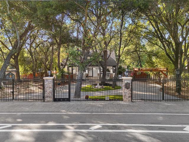 14275 Saratoga Avenue, Saratoga CA: https://media.crmls.org/mediaz/7719975b-4e8d-4d7b-9820-195615c49604.jpg