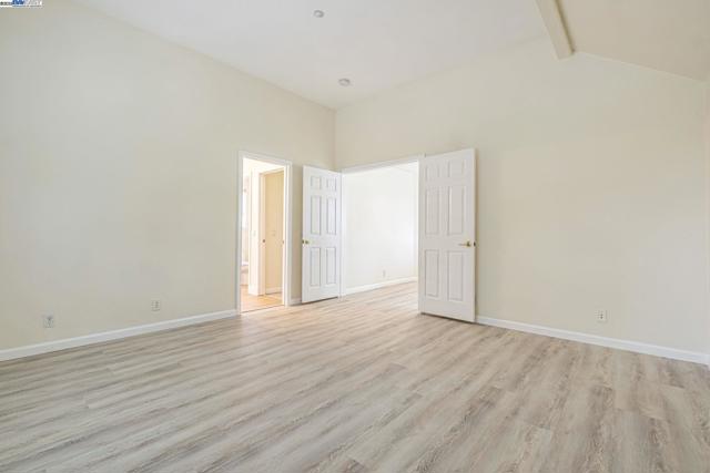 4293 OLIVER WAY, Union City CA: https://media.crmls.org/mediaz/771a3680-85ac-474c-9437-f19c8664f862.jpg