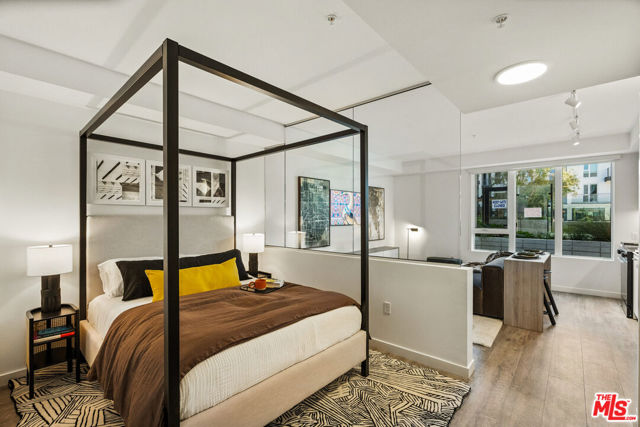 2455 Overland Avenue, Los Angeles CA: https://media.crmls.org/mediaz/771b1811-9dc5-4bd4-afb6-3bdbf398cdbd.jpg