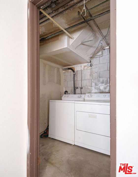 1818 Butler Avenue, Los Angeles CA: https://media.crmls.org/mediaz/771b2dfc-4103-48f5-aa01-2e07ea572300.jpg