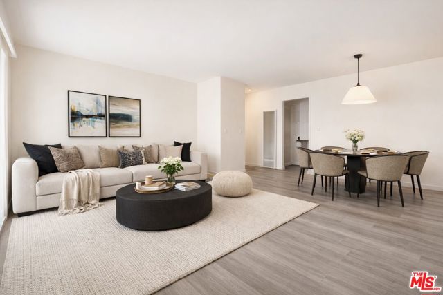 1446 S COCHRAN Avenue, Los Angeles CA: https://media.crmls.org/mediaz/771b6816-7dcf-442f-80c5-3137b94c9835.jpg