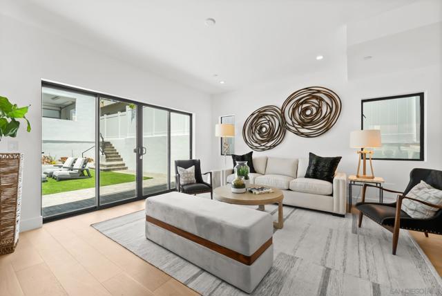 1034 Pennsylvania Avenue, San Diego CA: https://media.crmls.org/mediaz/771c29b5-93fe-431b-816e-1acbfe9562fc.jpg