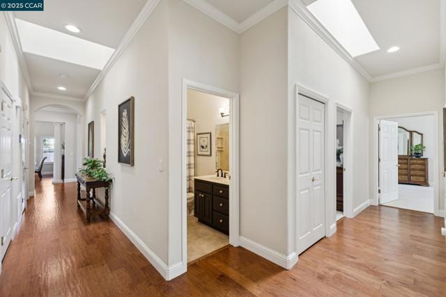 109 Forest Hill, Clayton CA: https://media.crmls.org/mediaz/771cfea3-57bb-4675-9494-373420a3a57e.jpg