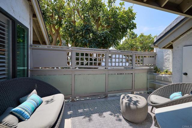 Detail Gallery Image 12 of 28 For 532 1/2 via De La Valle #C,  Solana Beach,  CA 92075 - 2 Beds | 2 Baths