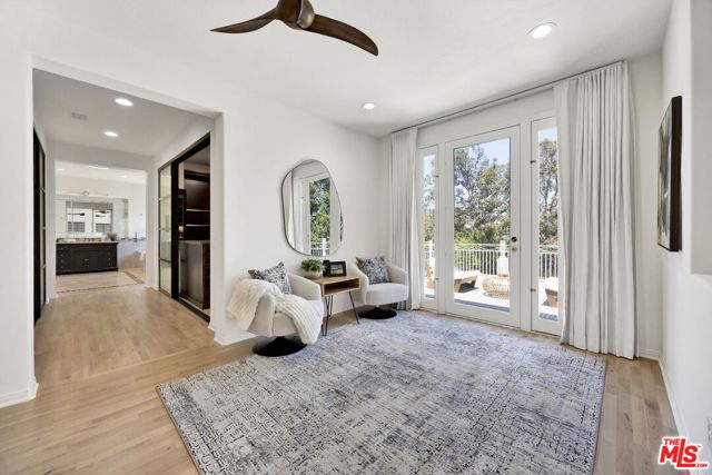 23473 Palm Drive, Calabasas CA: https://media.crmls.org/mediaz/771d9f8b-39db-45ef-bb23-ca7153f0e3f3.jpg