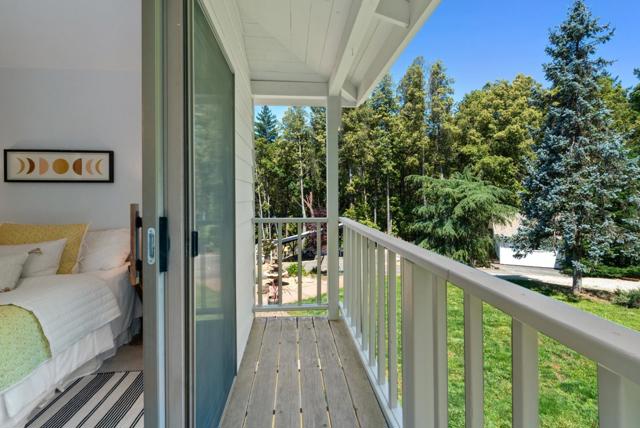335 Wild Iris Lane, Santa Cruz CA: https://media.crmls.org/mediaz/771da530-466b-4b6f-9c96-b921f95fbb6f.jpg