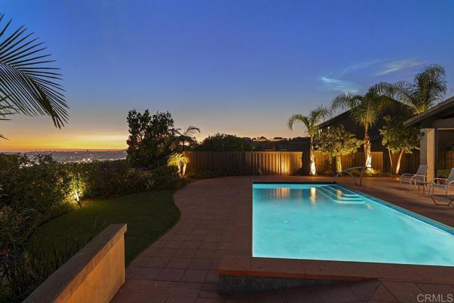 Detail Gallery Image 4 of 65 For 6301 Triana St, Santee,  CA 92071 - 4 Beds | 3 Baths