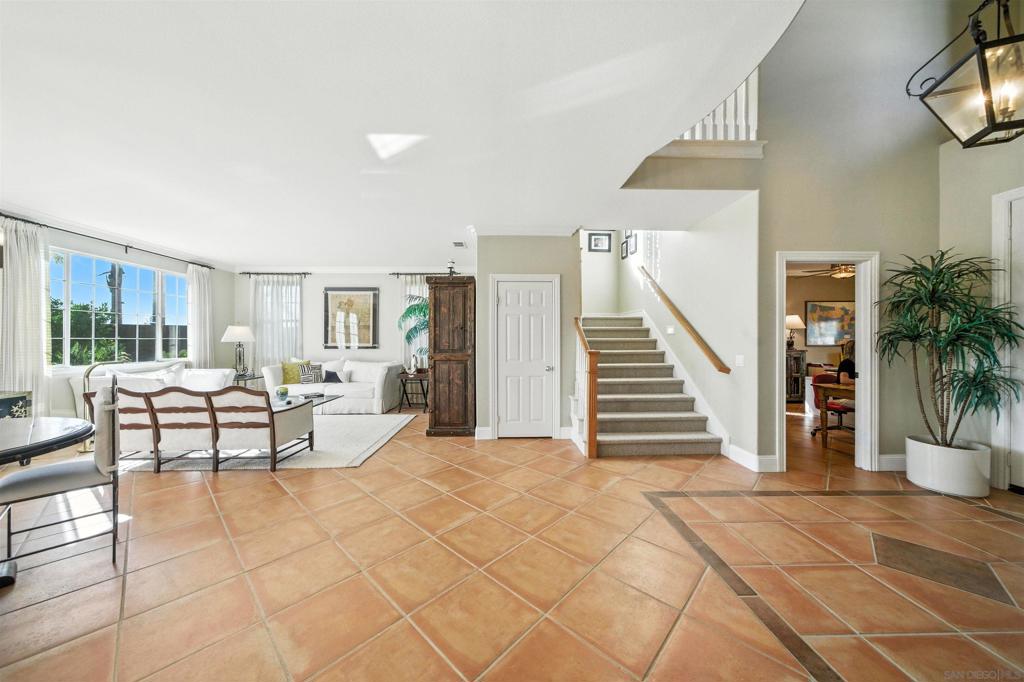 MLS #250031505SD img 12