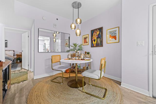 425 W Beech St, San Diego CA: https://media.crmls.org/mediaz/771e6041-e5b8-47d5-b05d-e90475d73a8f.jpg