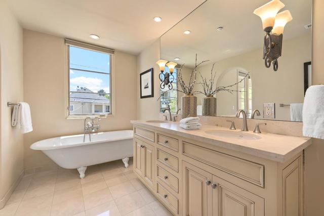 117 W 3rd Avenue, San Mateo CA: https://media.crmls.org/mediaz/771ef1e7-d1fc-43ac-841f-5659118245b2.jpg