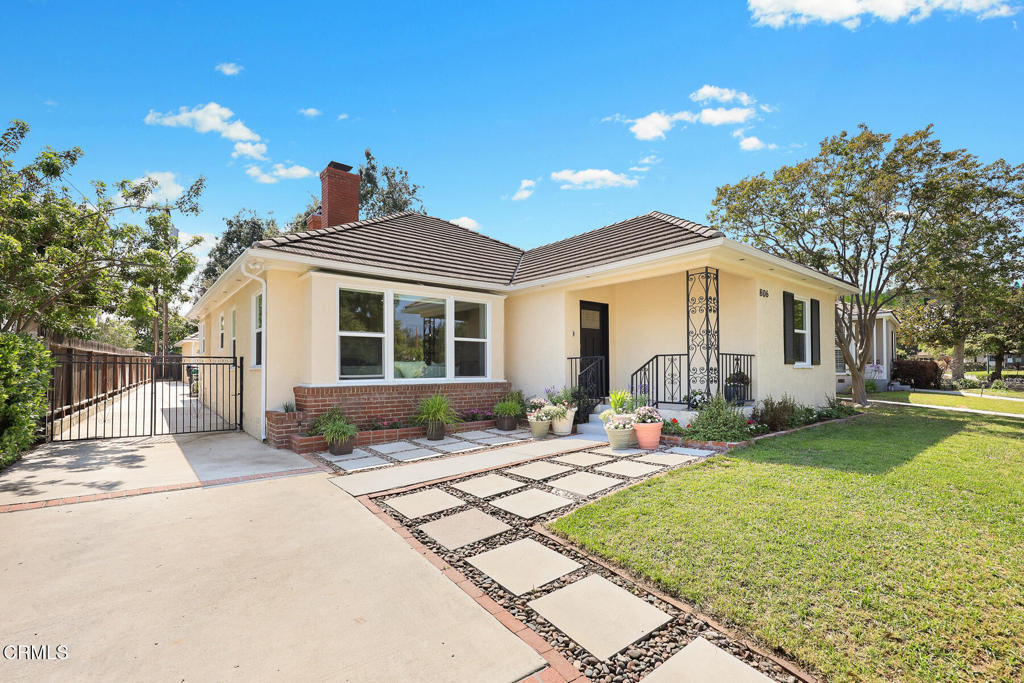 806 Victoria Drive