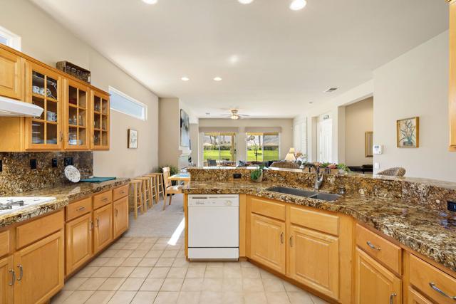 78071 Calle Norte, La Quinta CA: https://media.crmls.org/mediaz/771f2f35-84b2-4280-a75a-f69eb0db2595.jpg