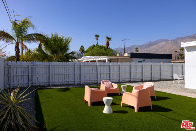 2256 N Victoria Road, Palm Springs, CA 92262
