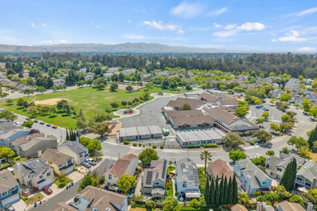 34307 Quartz Terrace, Fremont CA: https://media.crmls.org/mediaz/77202e59-9910-4076-8aeb-35eacfe44a00.jpg