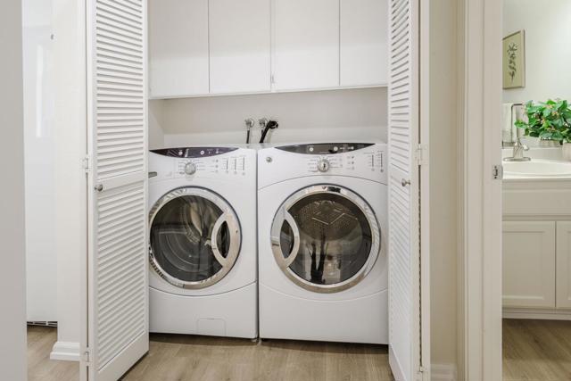 701 Baltic Circle,  CA: https://media.crmls.org/mediaz/772114d1-c8ed-4d7b-8c99-5ea95e5ae7c8.jpg