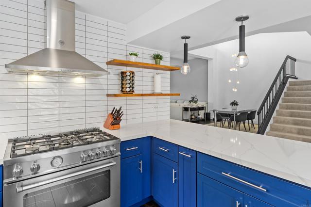 Detail Gallery Image 20 of 48 For 1922 Spyglass Cir, Vista,  CA 92081 - 4 Beds | 2/1 Baths