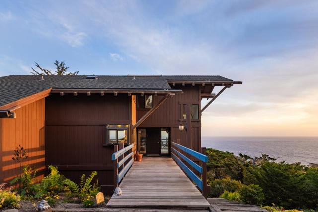 199 Upper Walden Road, Carmel CA: https://media.crmls.org/mediaz/77216776-f3bd-4f7b-a8e0-4dadd1ebf959.jpg