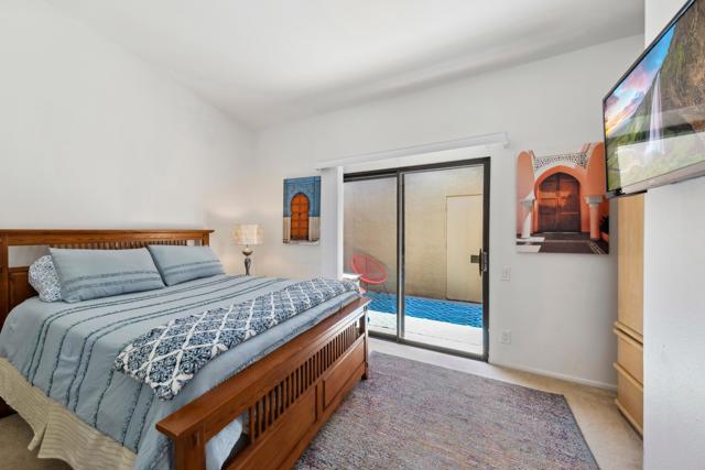 1254 Tiffany Circle N Circle, Palm Springs CA: https://media.crmls.org/mediaz/772307fe-d3a4-42d5-861b-6323bc59a42c.jpg