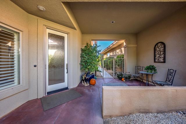 134 E Kavenish Drive, Rancho Mirage CA: https://media.crmls.org/mediaz/77231155-f636-4877-a815-2c684f44bc5f.jpg