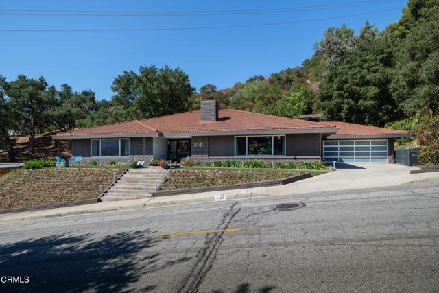 3351 Country Club Drive, Glendale CA: https://media.crmls.org/mediaz/7723893f-8777-48fd-94cc-12c14466fad1.jpg