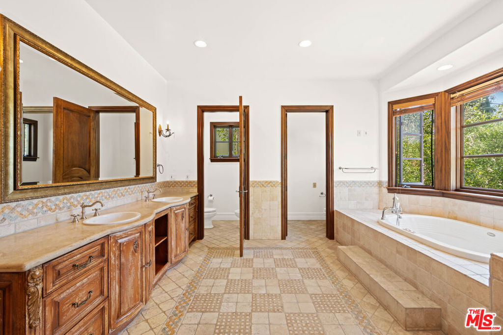 MLS #26859031 image #24