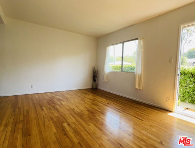 717 RAYMOND Avenue, 6 photo 3